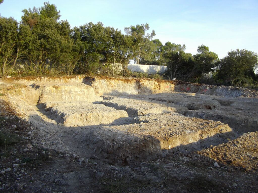 ESTP Terrassement - Ouverture des fouilles avec une mini pelle.